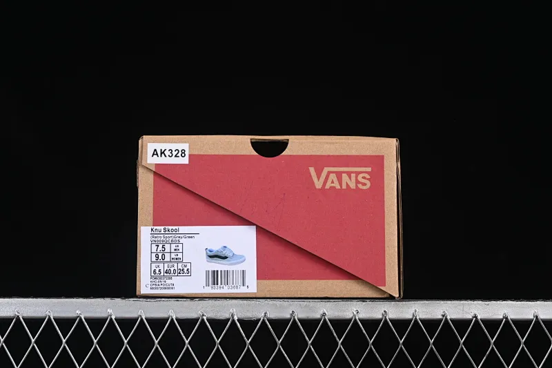 All categories Vans Vans series Vans Low Vans low-top Vans Knu Skool Vans low-top retro casual fat bread shoes VN009QCBDS